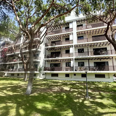 Sun - Shared Pool - 10 Guests - Apartamento Albufeira