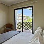 Sun - Shared Pool - 10 Guests - Albufeira