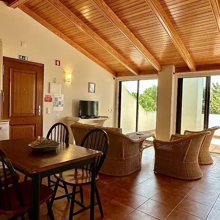 Sun - Shared Pool - 10 Guests - * אלבופיירה